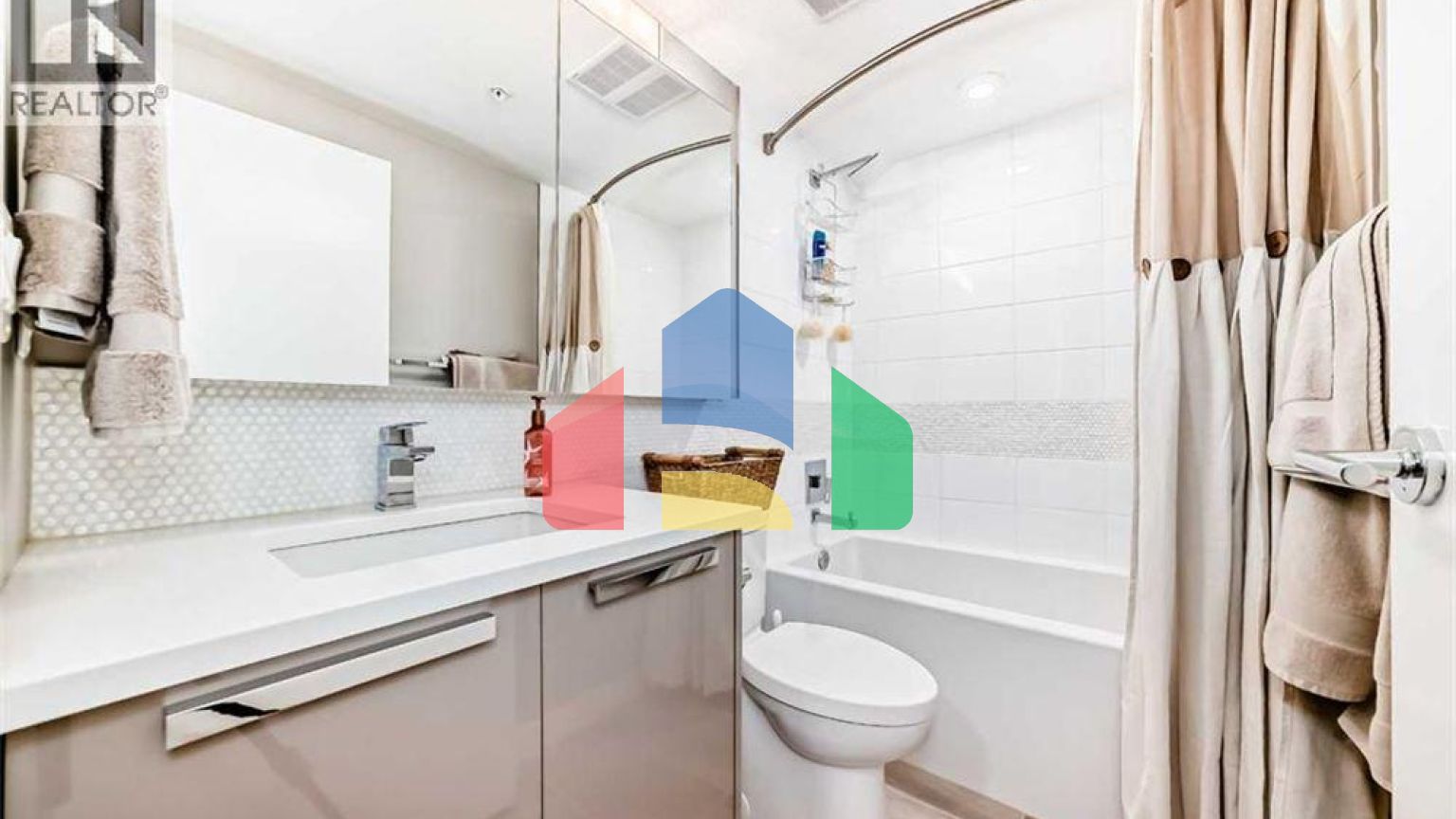 Residential - Townhouse - Calgary, Canada - Canada