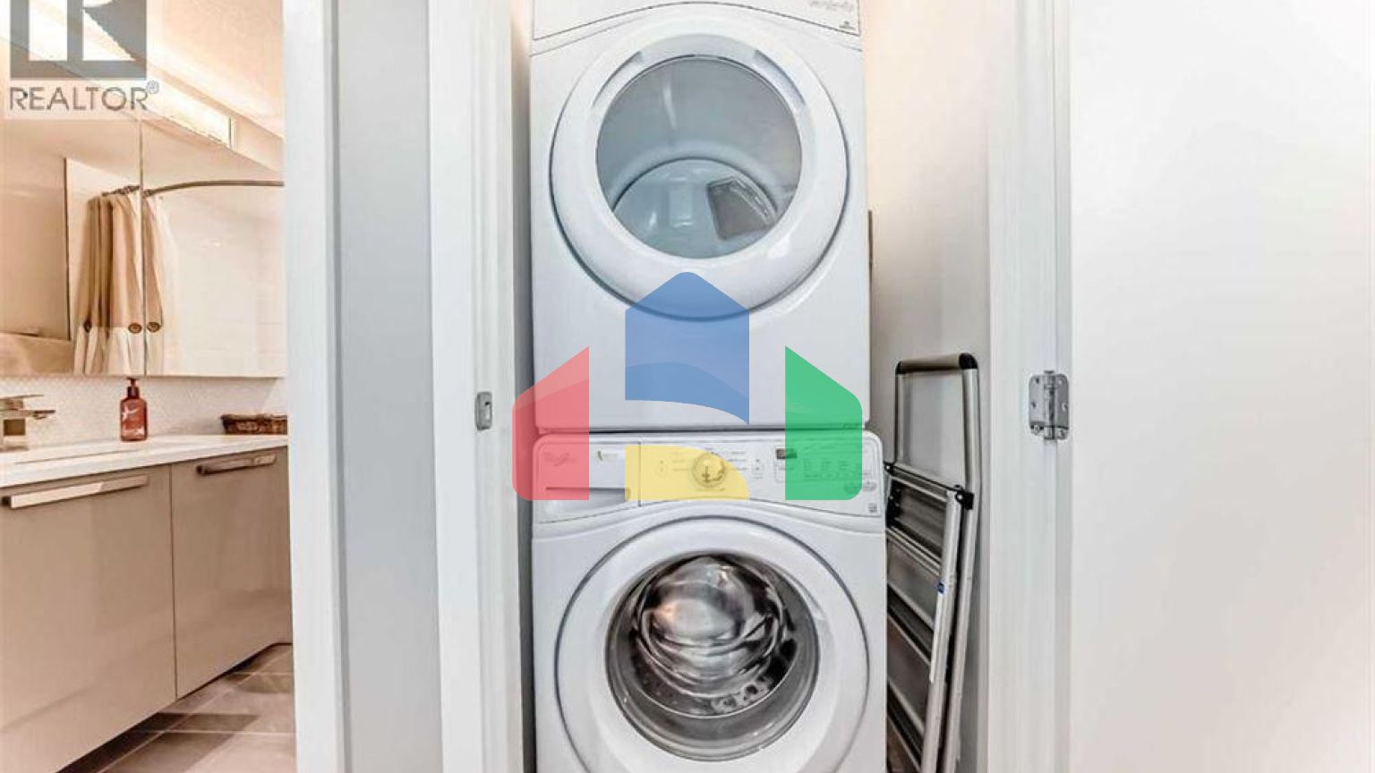 Residential - Townhouse - Calgary, Canada - Canada