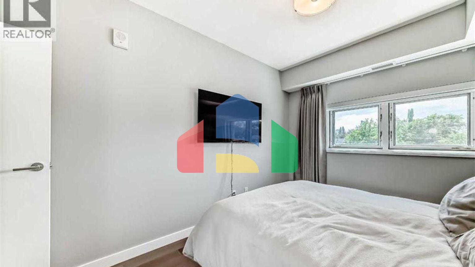 Residential - Townhouse - Calgary, Canada - Canada