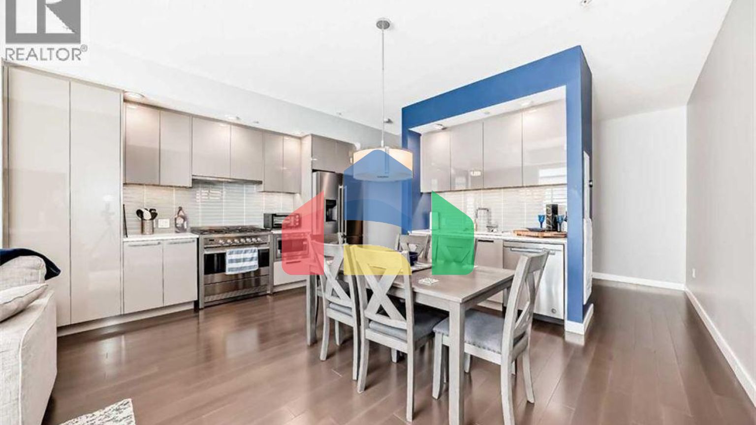 Residential - Townhouse - Calgary, Canada - Canada