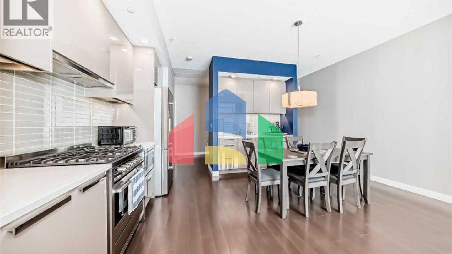 Residential - Townhouse - Calgary, Canada - Canada