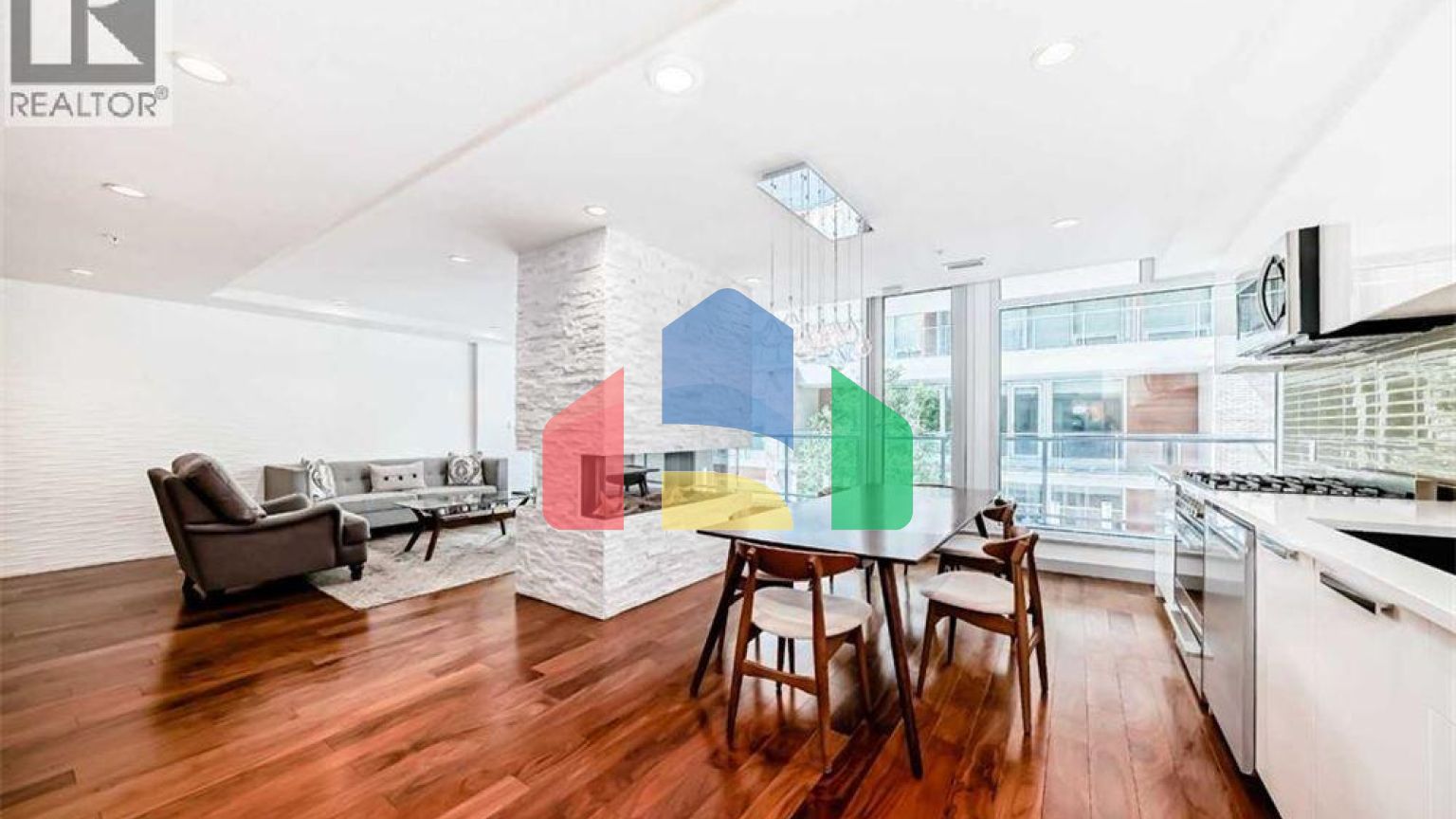 Residential - Townhouse - Calgary, Canada - Canada