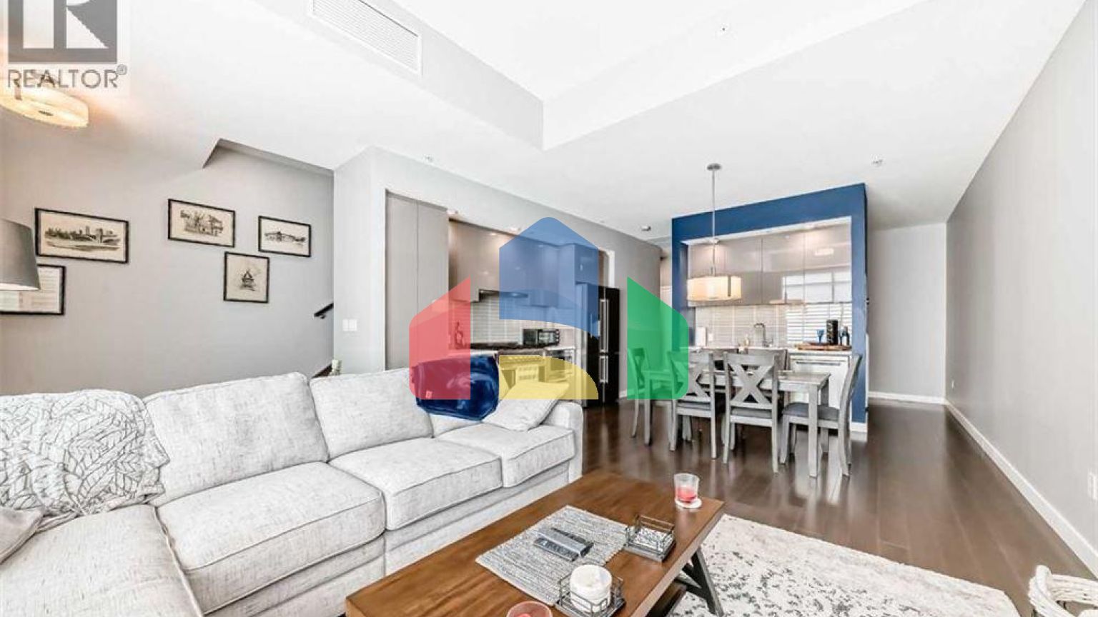 Residential - Townhouse - Calgary, Canada - Canada