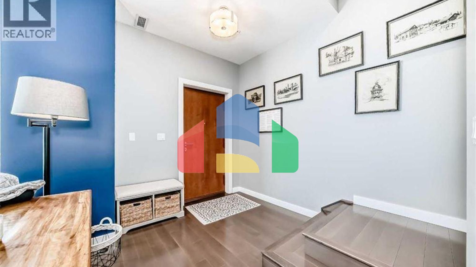 Residential - Townhouse - Calgary, Canada - Canada