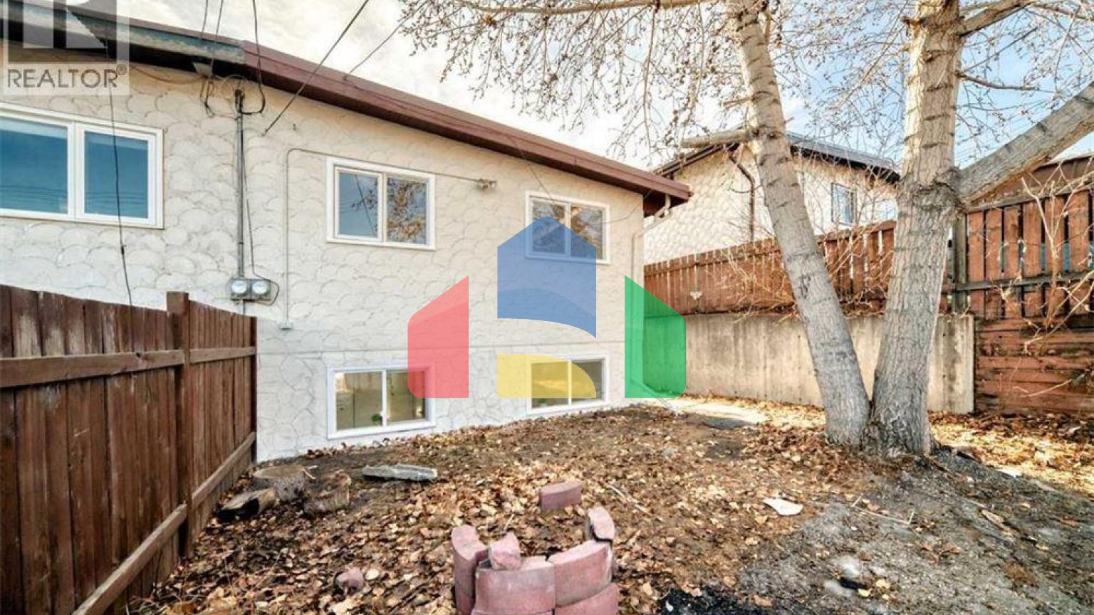 Residential - Single Family Home - Calgary, Canada - Canada