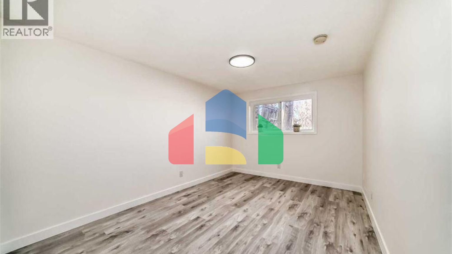 Residential - Single Family Home - Calgary, Canada - Canada