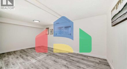 Residential - Single Family Home - Calgary, Canada - Canada