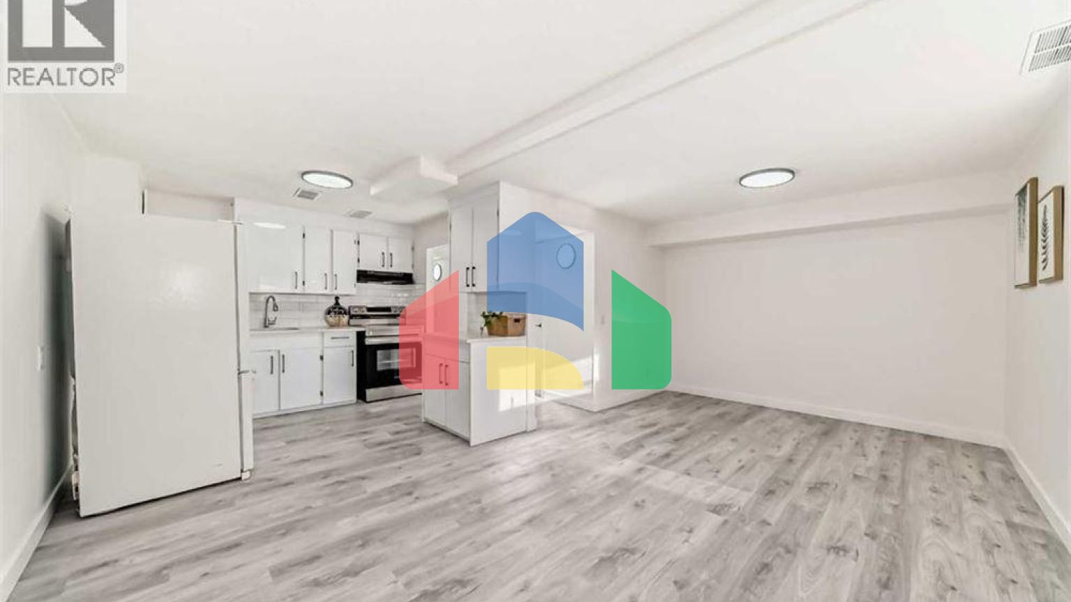 Residential - Single Family Home - Calgary, Canada - Canada