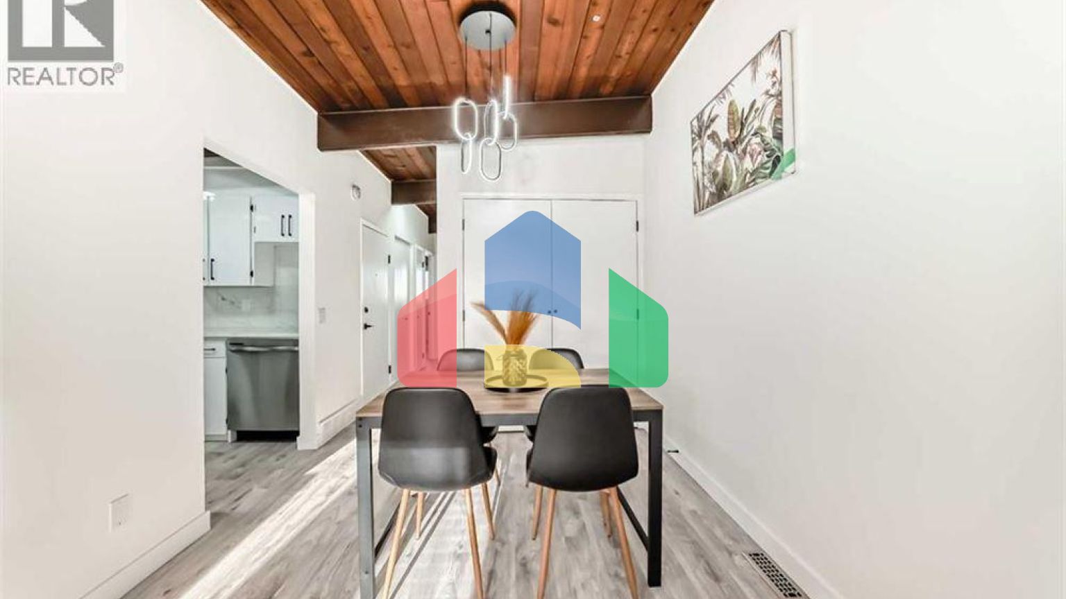 Residential - Single Family Home - Calgary, Canada - Canada