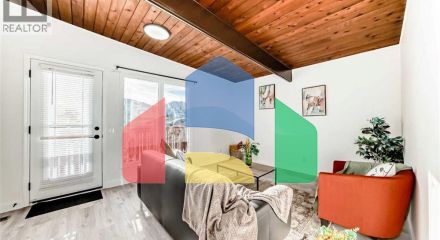 Residential - Single Family Home - Calgary, Canada - Canada