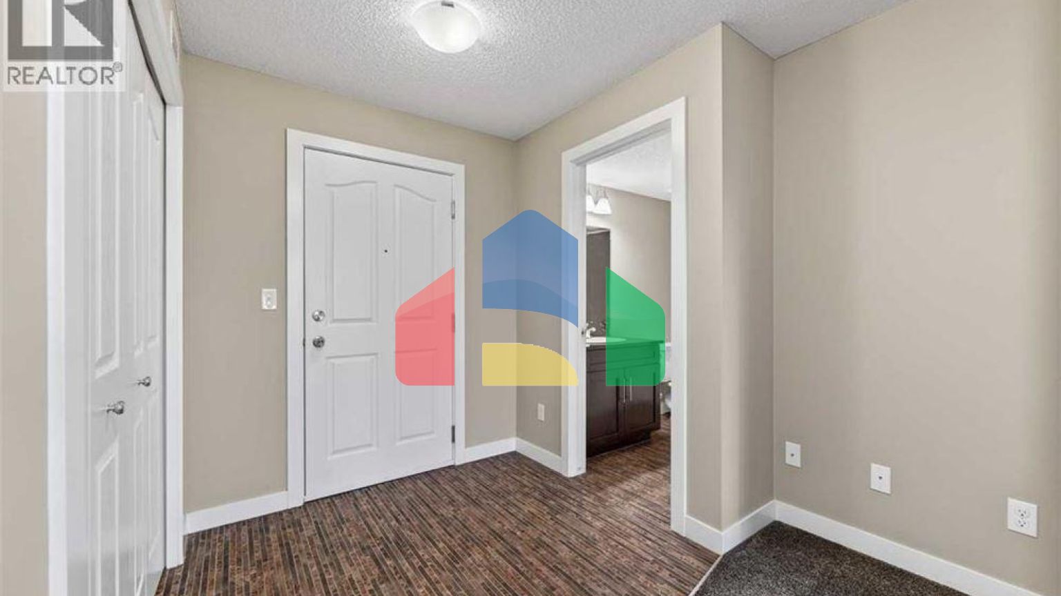 Residential - Condo/Apartment - Calgary, Canada - Canada