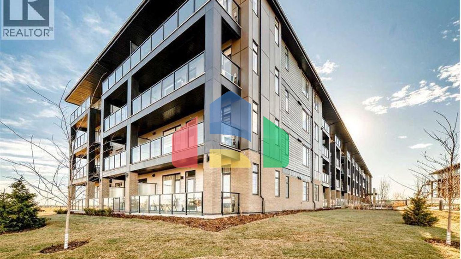 Residential - Single Family Home - Calgary, Canada - Canada