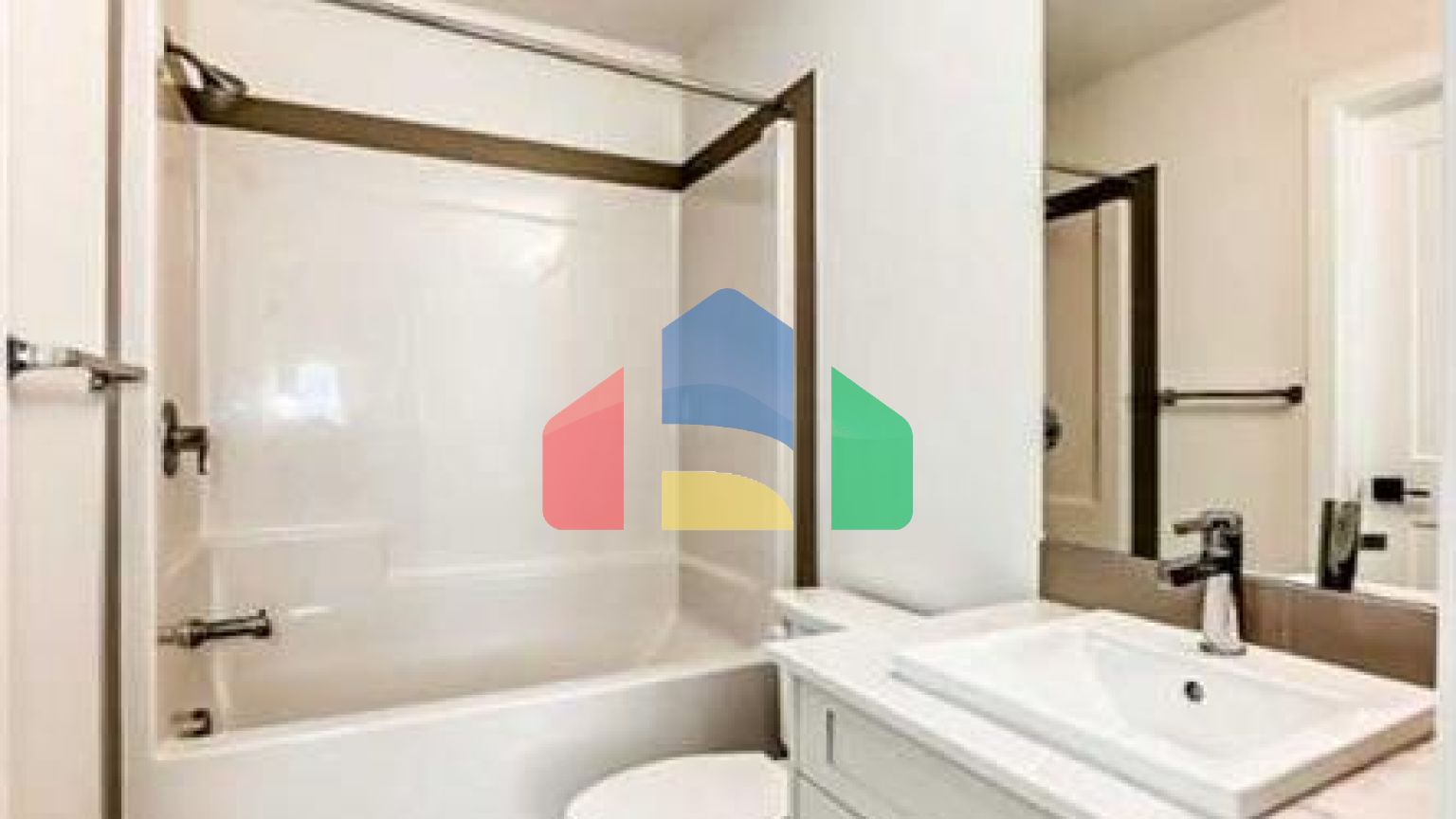 Residential - Single Family Home - Calgary, Canada - Canada