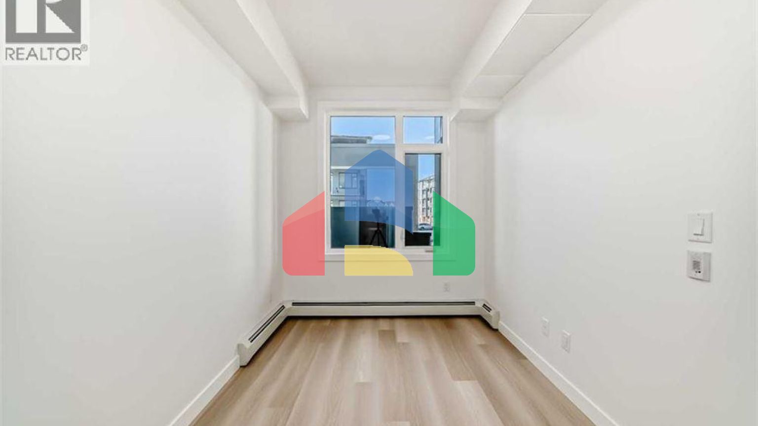 Residential - Single Family Home - Calgary, Canada - Canada