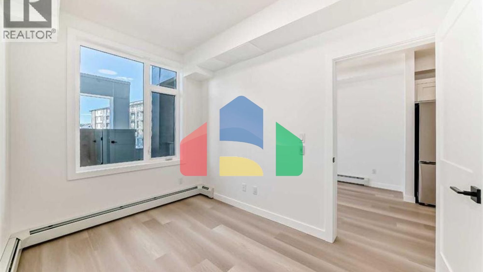 Residential - Single Family Home - Calgary, Canada - Canada