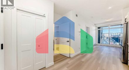 Residential - Single Family Home - Calgary, Canada - Canada