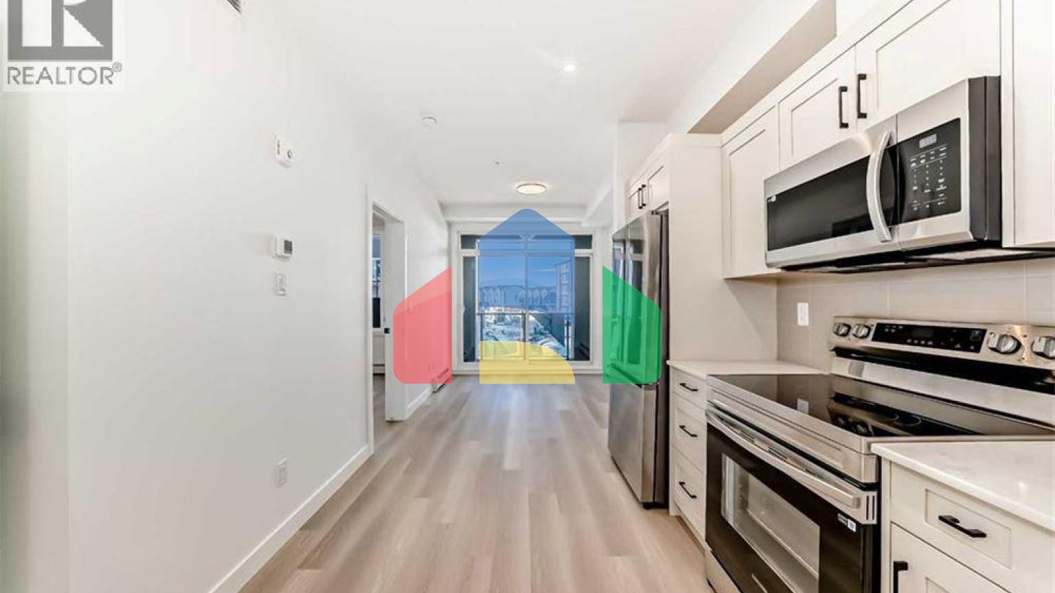 Residential - Single Family Home - Calgary, Canada - Canada