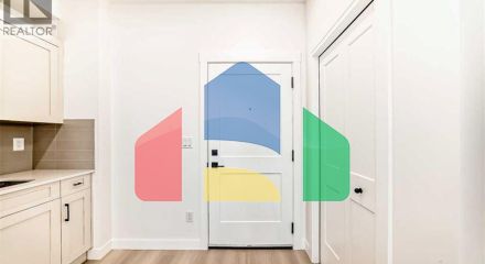 Residential - Single Family Home - Calgary, Canada - Canada