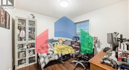 Residential - Single Family Home - Calgary, Canada - Canada