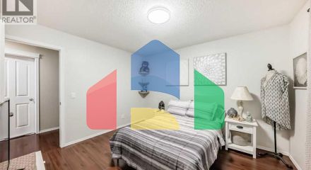 Residential - Single Family Home - Calgary, Canada - Canada