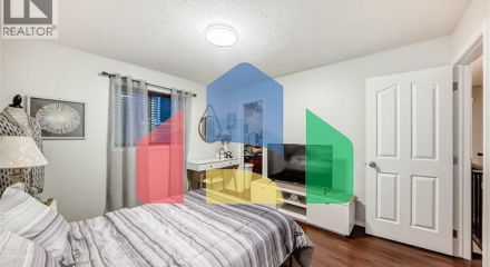 Residential - Single Family Home - Calgary, Canada - Canada