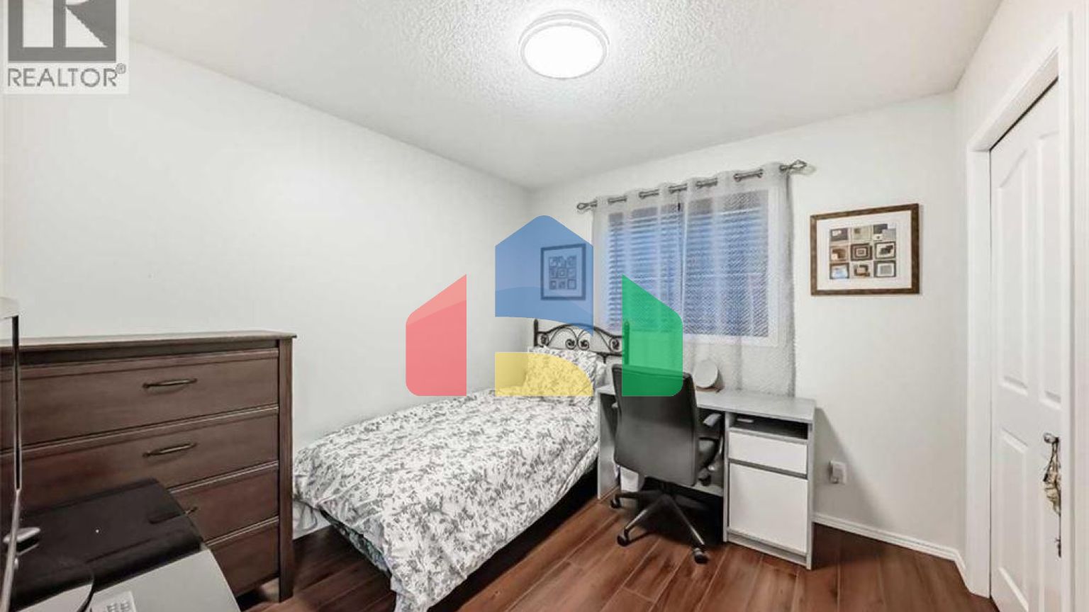 Residential - Single Family Home - Calgary, Canada - Canada