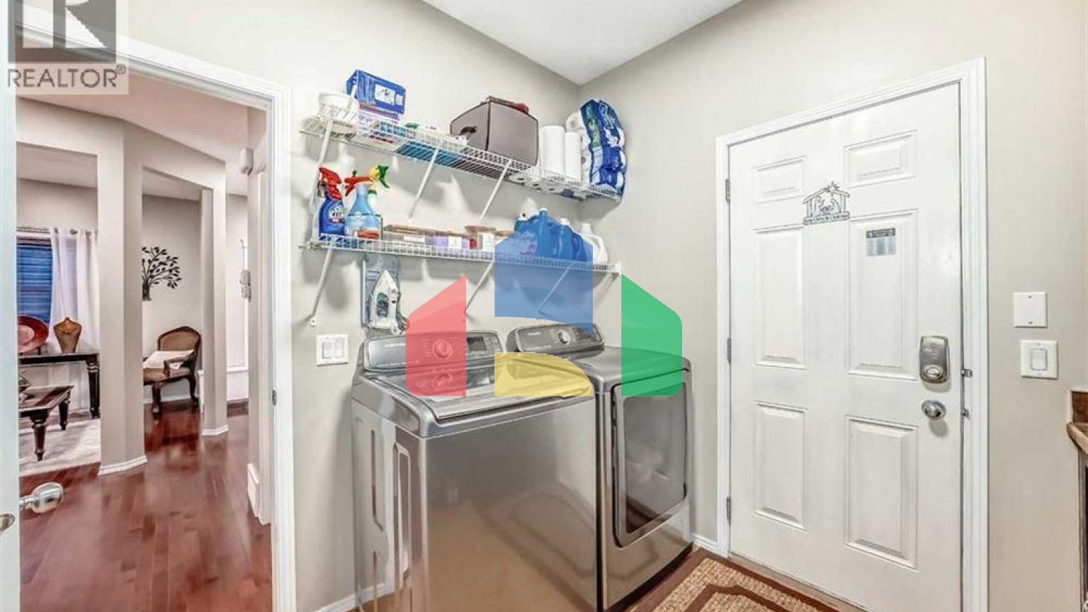 Residential - Single Family Home - Calgary, Canada - Canada