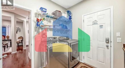 Residential - Single Family Home - Calgary, Canada - Canada