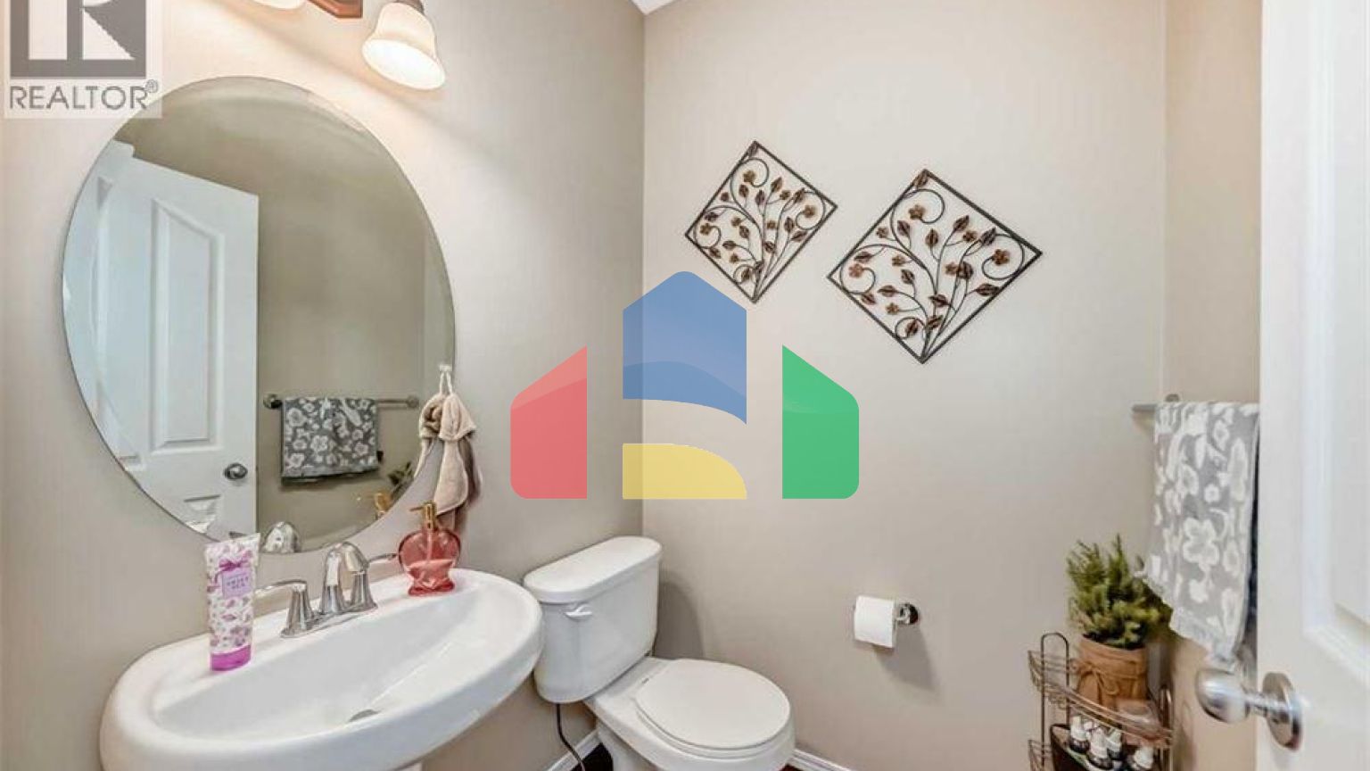 Residential - Single Family Home - Calgary, Canada - Canada