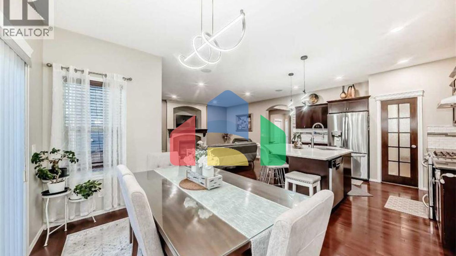 Residential - Single Family Home - Calgary, Canada - Canada