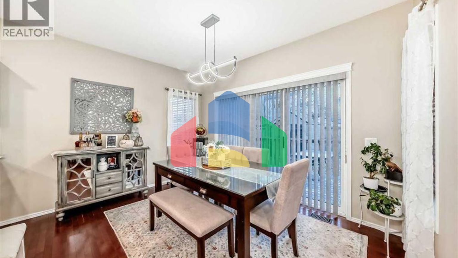 Residential - Single Family Home - Calgary, Canada - Canada