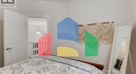 Residential - Single Family Home - Calgary, Canada - Canada