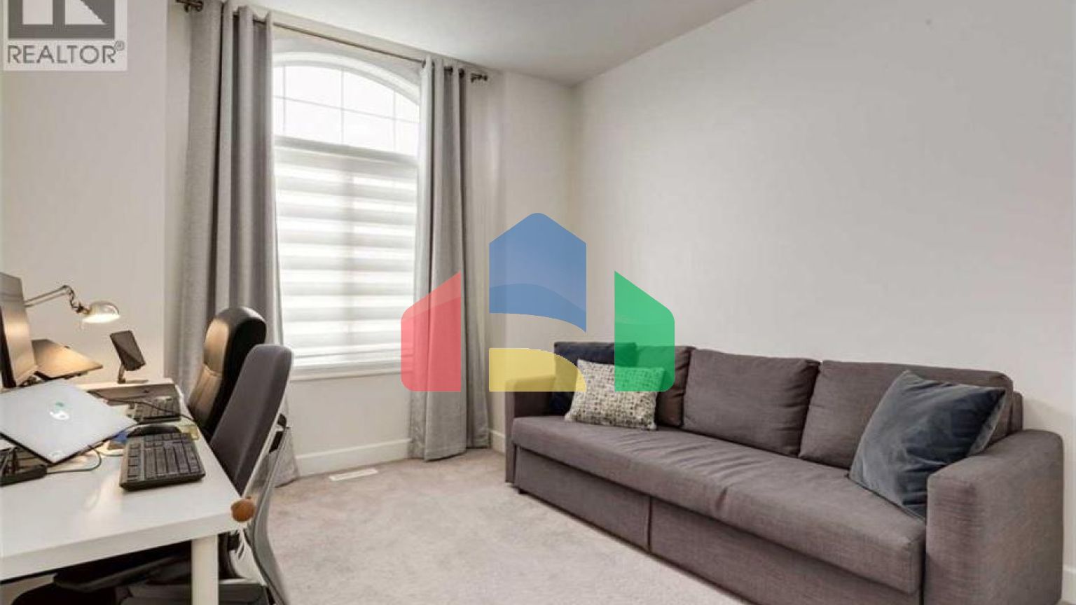 Residential - Single Family Home - Calgary, Canada - Canada