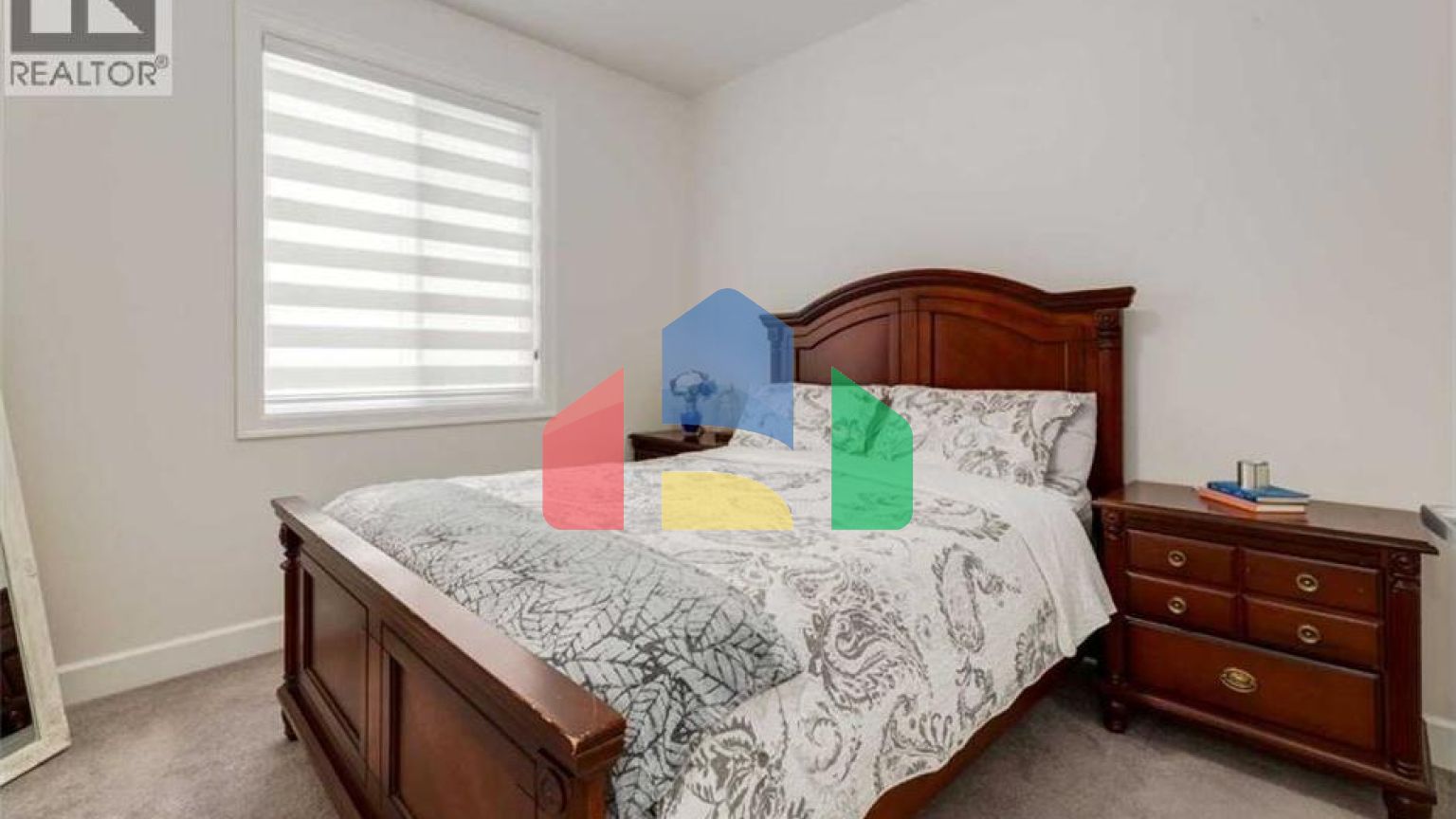 Residential - Single Family Home - Calgary, Canada - Canada