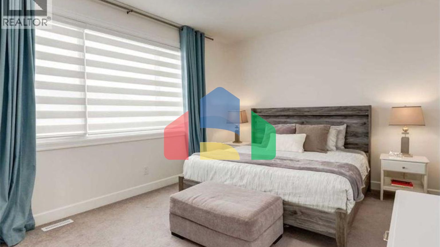 Residential - Single Family Home - Calgary, Canada - Canada