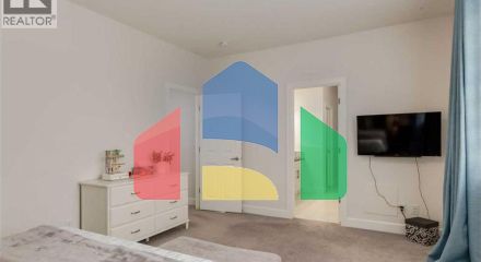 Residential - Single Family Home - Calgary, Canada - Canada