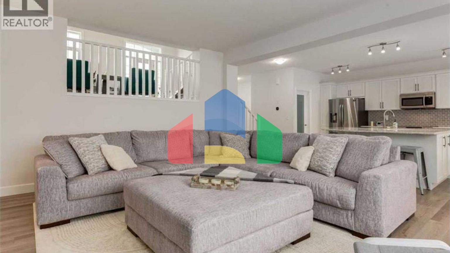 Residential - Single Family Home - Calgary, Canada - Canada