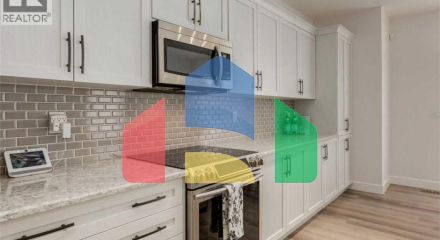 Residential - Single Family Home - Calgary, Canada - Canada