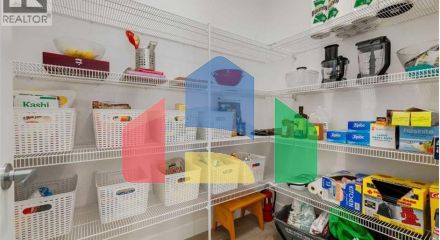 Residential - Single Family Home - Calgary, Canada - Canada