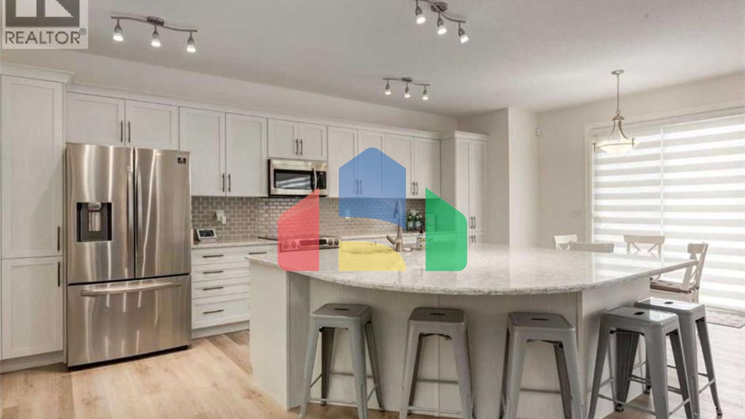 Residential - Single Family Home - Calgary, Canada - Canada