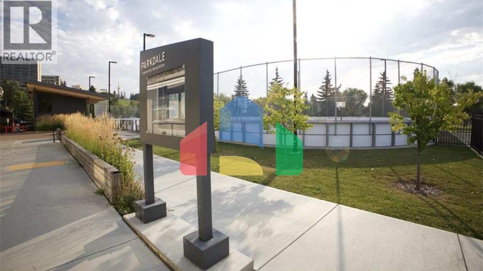 Residential - Single Family Home - Calgary, Canada - Canada