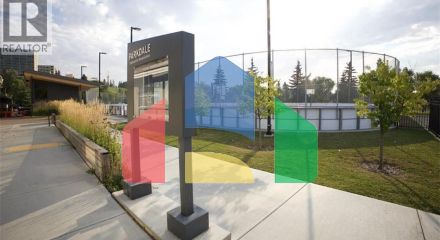 Residential - Single Family Home - Calgary, Canada - Canada