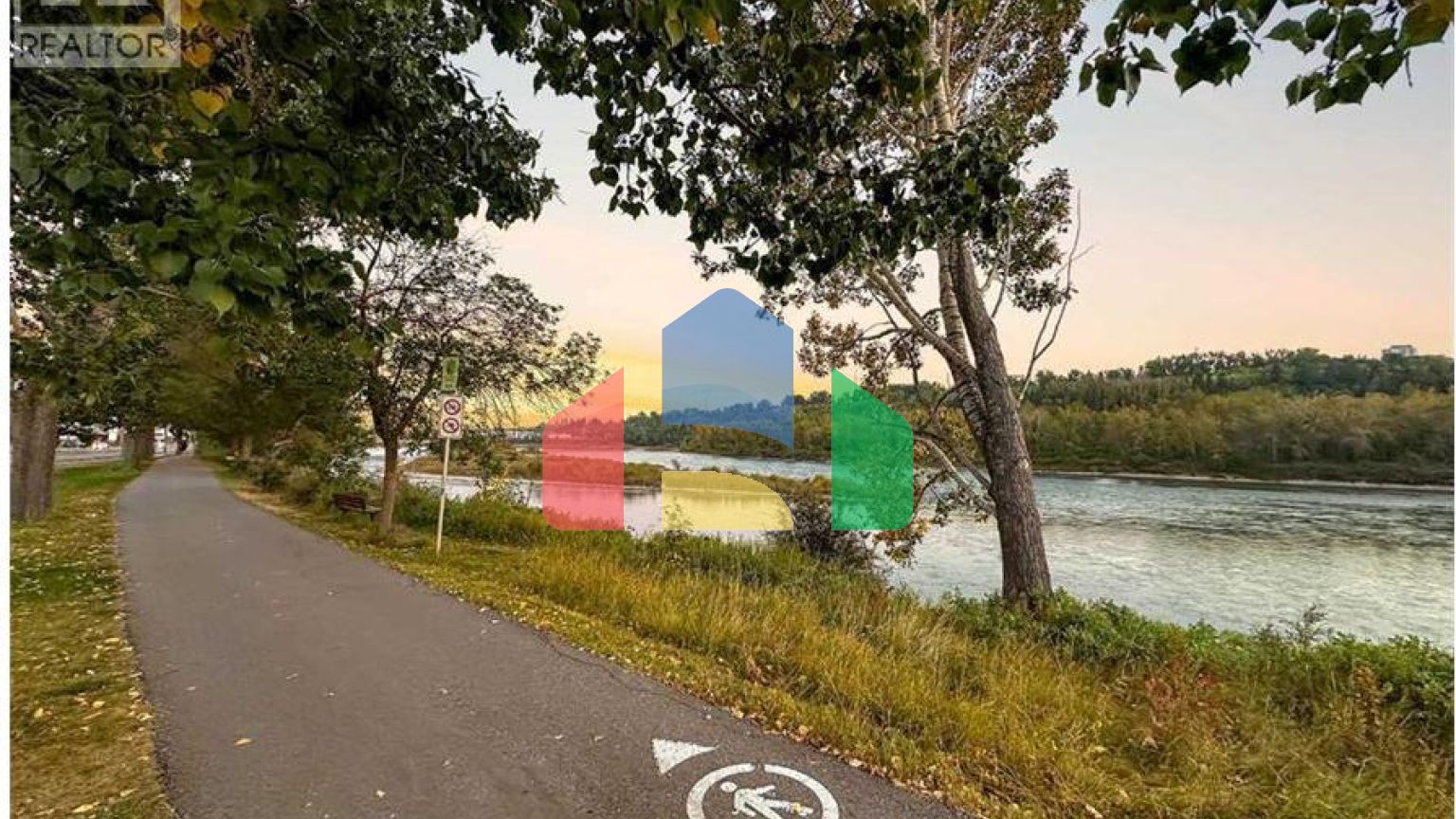 Residential - Single Family Home - Calgary, Canada - Canada