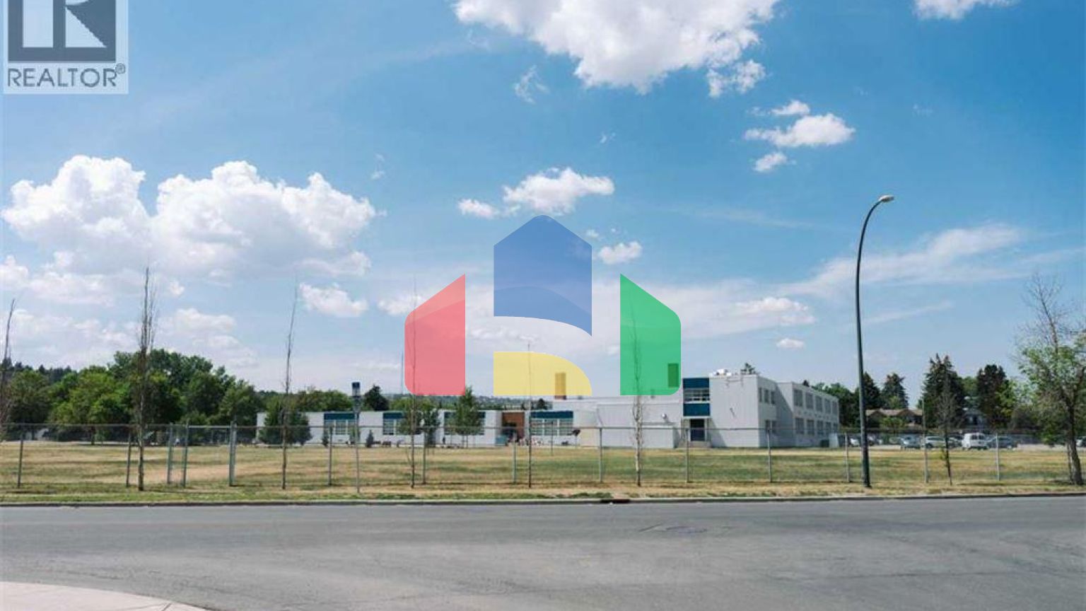 Residential - Single Family Home - Calgary, Canada - Canada