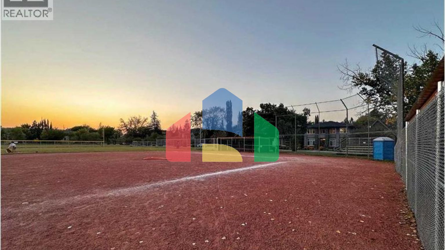 Residential - Single Family Home - Calgary, Canada - Canada