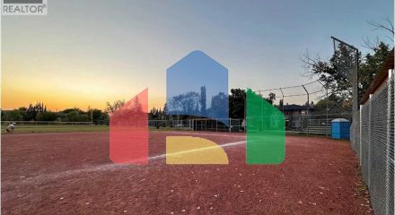 Residential - Single Family Home - Calgary, Canada - Canada