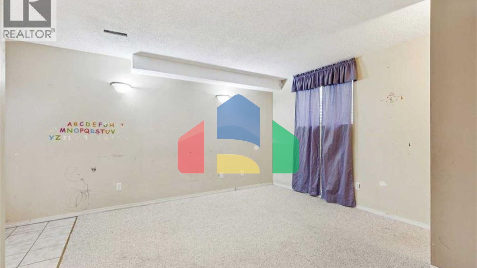 Residential - Single Family Home - Calgary, Canada - Canada