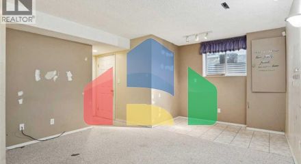 Residential - Single Family Home - Calgary, Canada - Canada