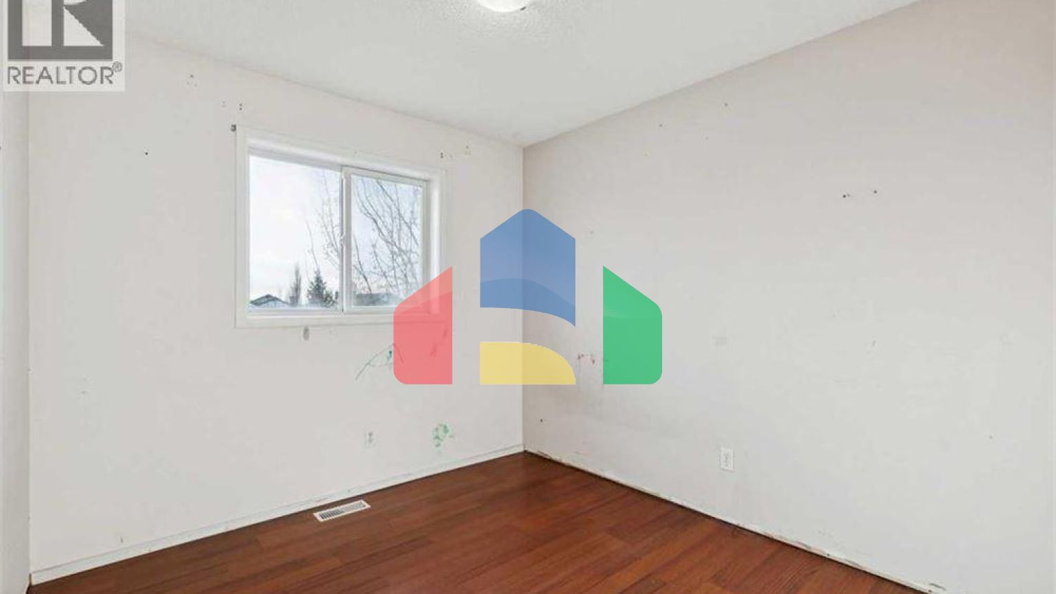 Residential - Single Family Home - Calgary, Canada - Canada