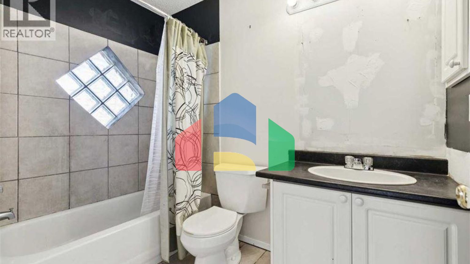 Residential - Single Family Home - Calgary, Canada - Canada